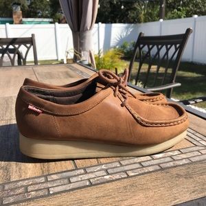 Clarks Padmora Leather  Oxford Shoes 10 Wallabees